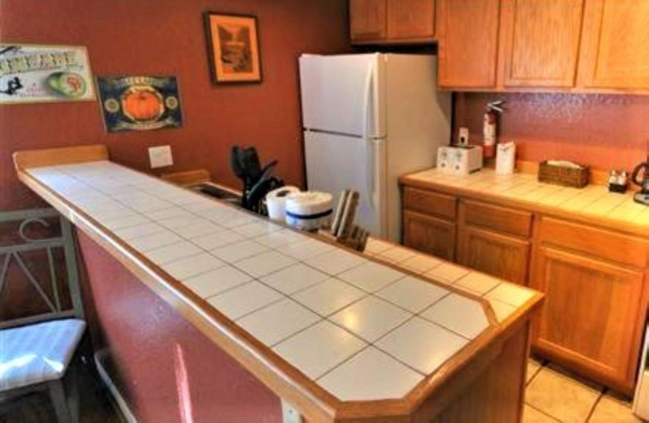 Pinecliff Village 3*