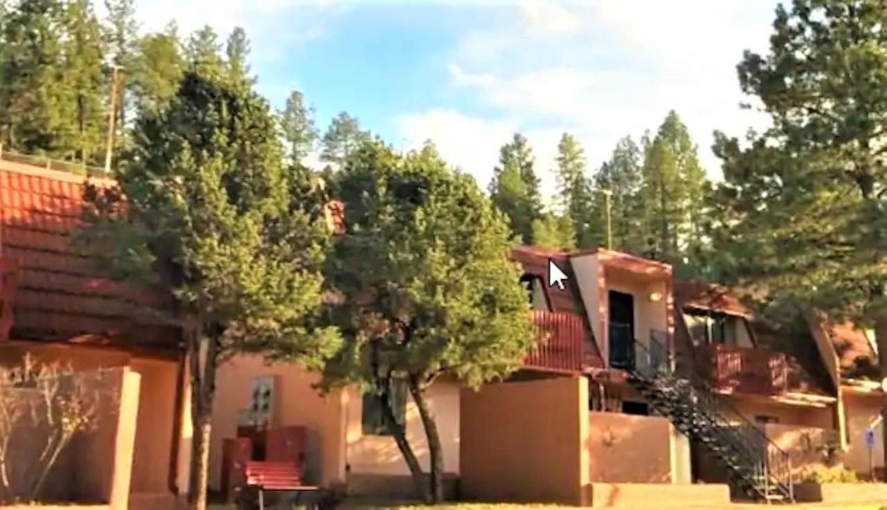 Pinecliff Village 3* Hollywood