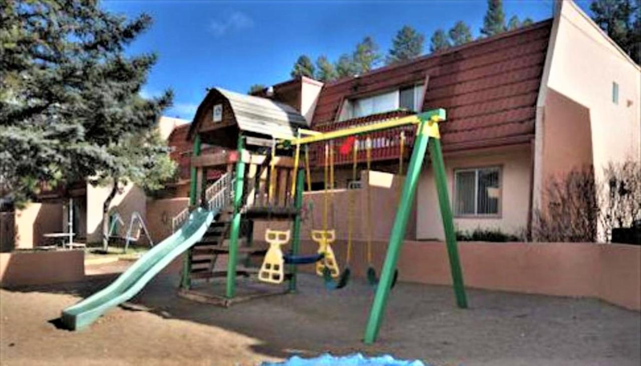 Resort Pinecliff Village Hollywood